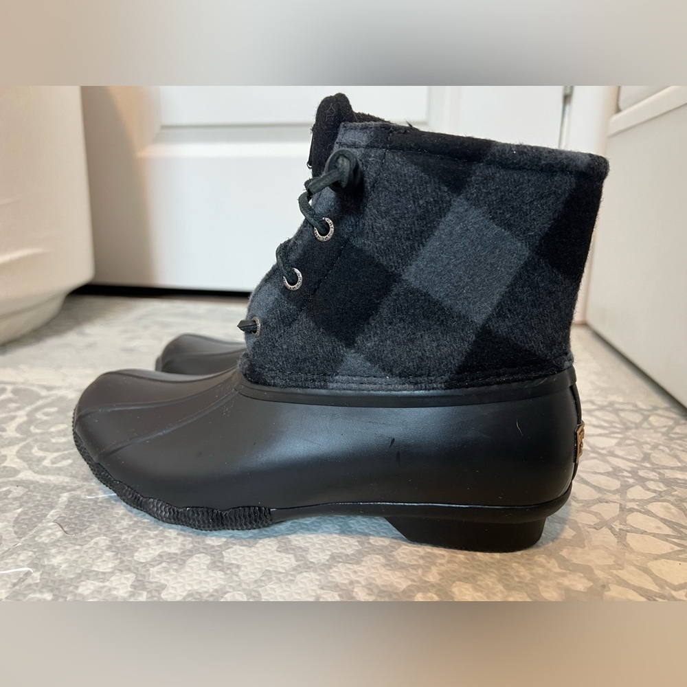 Sperry Saltwater Quilted Duckboot 7.5 - Picture 4 of 8